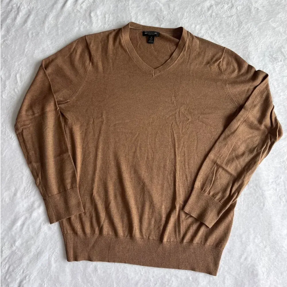 Banana Republic Luxury Blend V-Neck Sweater Men's M Camel Silk Cotton Cashmere